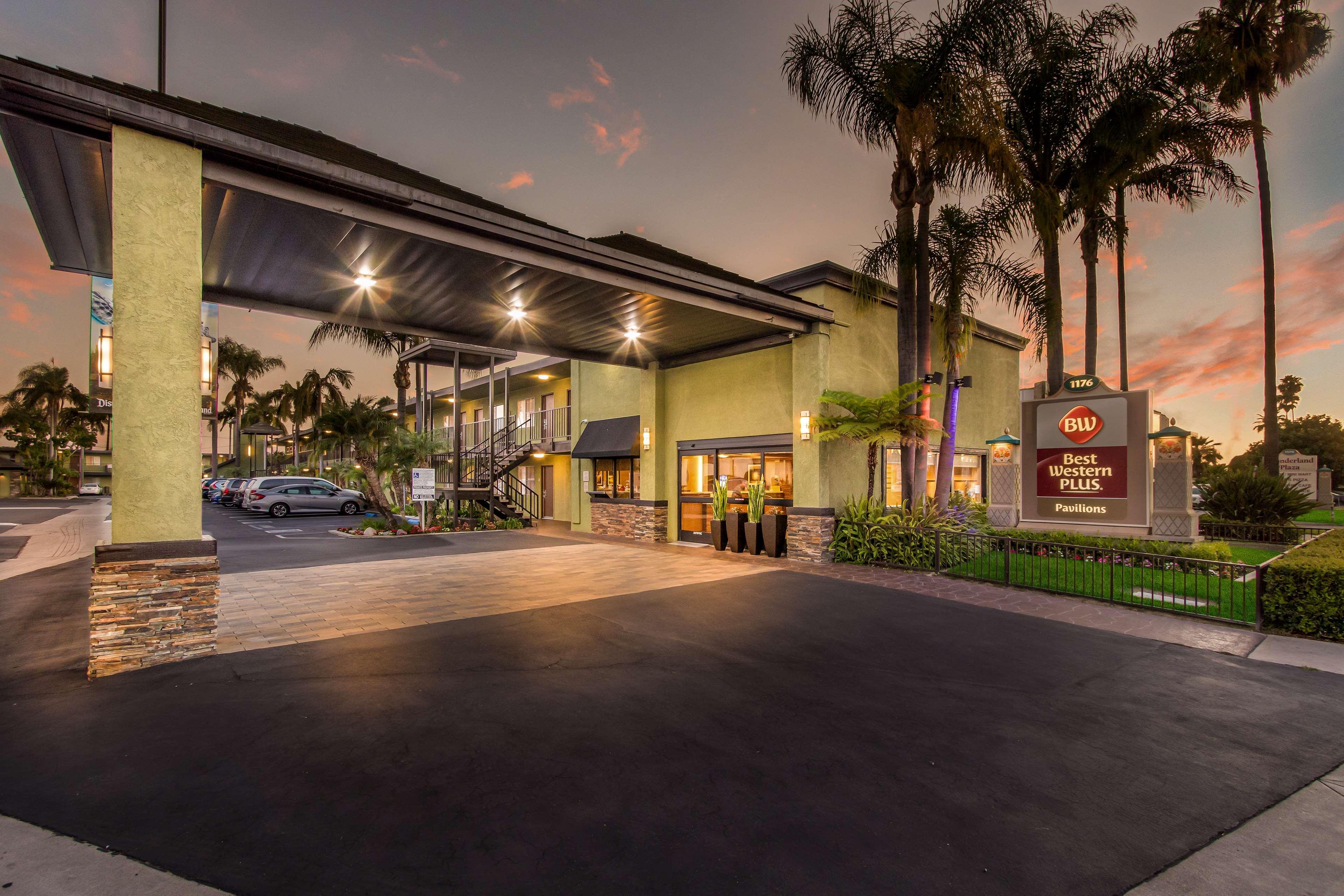 Best Western Plus Pavilions Anaheim Extérieur photo